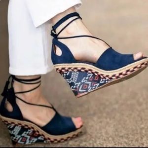 Cabi wedge espadrille sandal! Navy